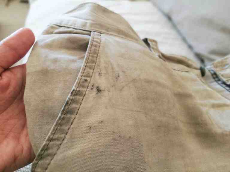 How to Get Roofing Tar Out of Clothes – A Step-By-Step Guide