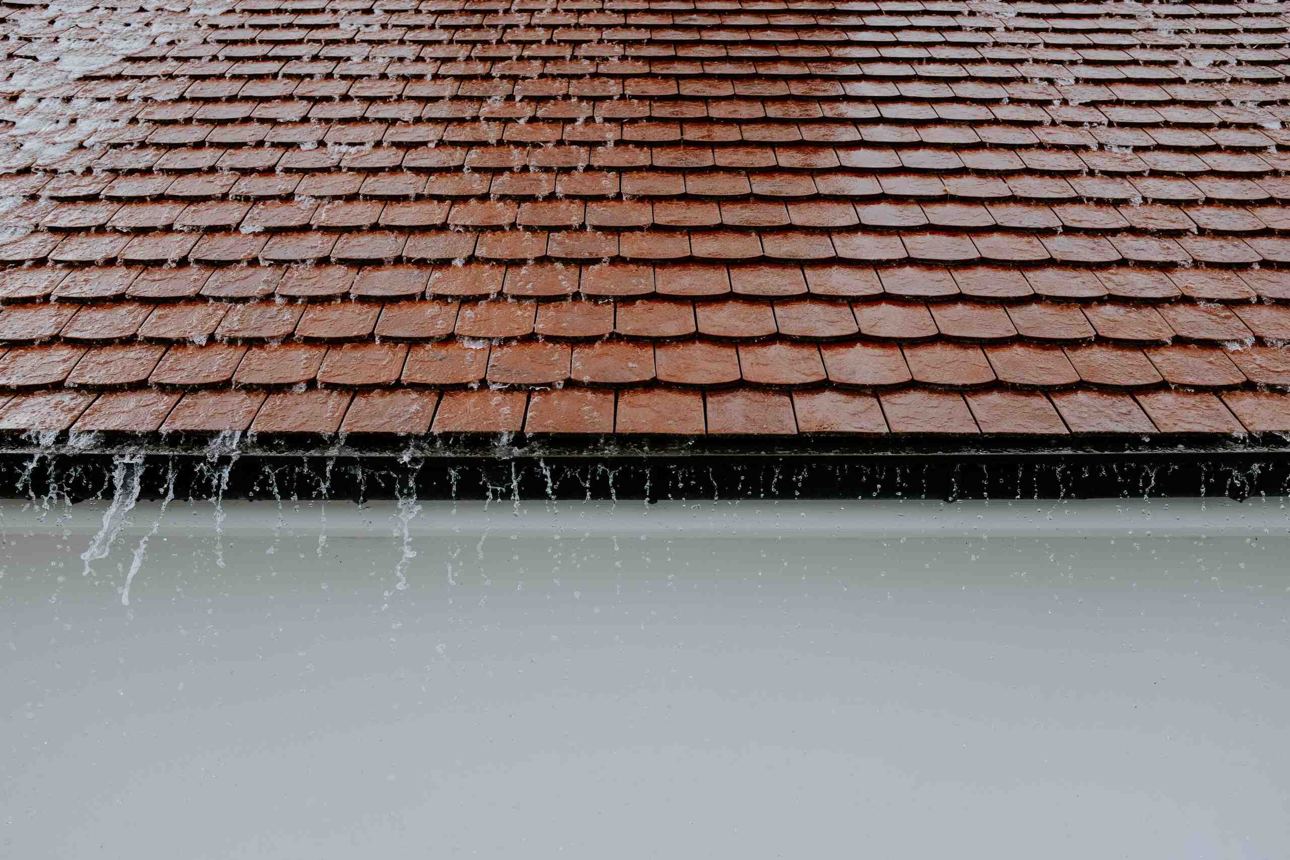 What is the Cheapest Longest Lasting Roof?